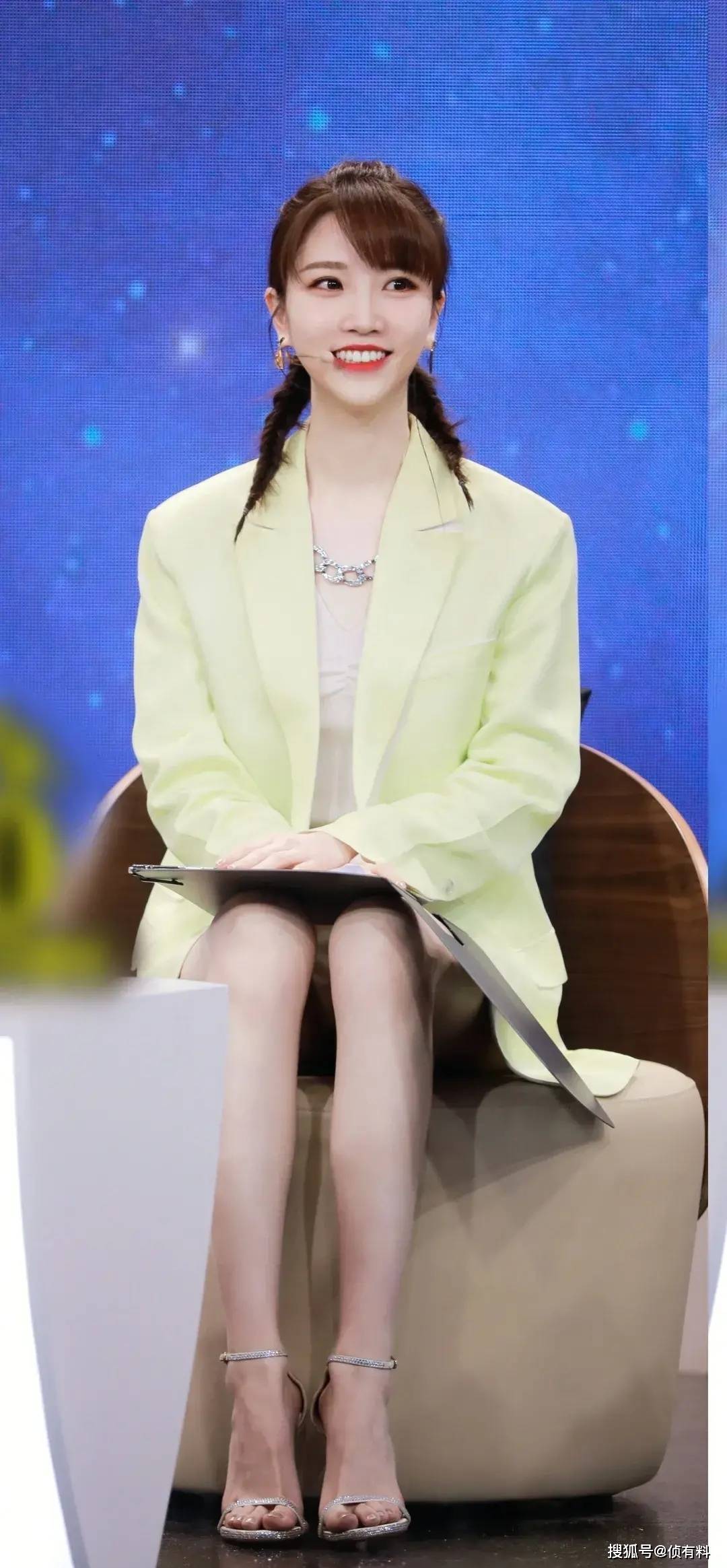 90后女主持人名单大全——新一代闪耀的荧幕之星，90后女主持人璀璨闪耀，新一代荧幕之星全名单