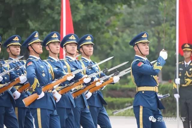 揭秘三军仪仗队的选拔过程，如何进入这支光荣的队伍？，揭秘三军仪仗队选拔过程，如何加入光荣队伍？