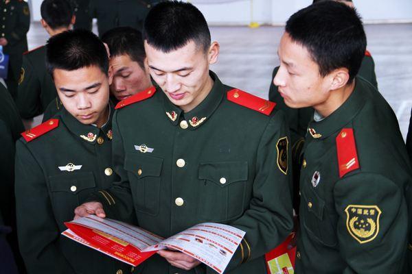 军官转业制度详解，满多少年可以转业？，军官转业制度详解，服役年限与转业资格要求介绍