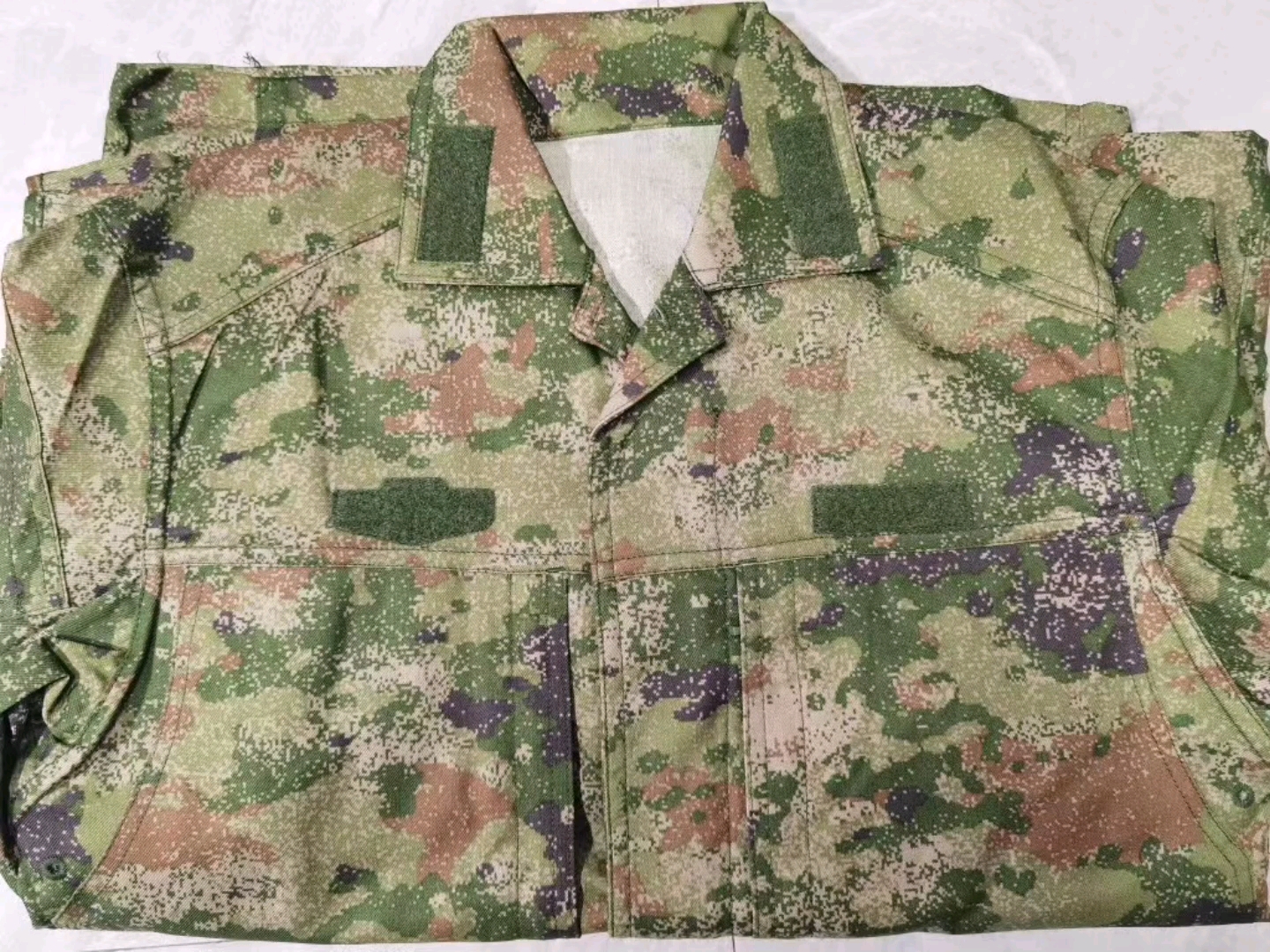 军用迷彩服