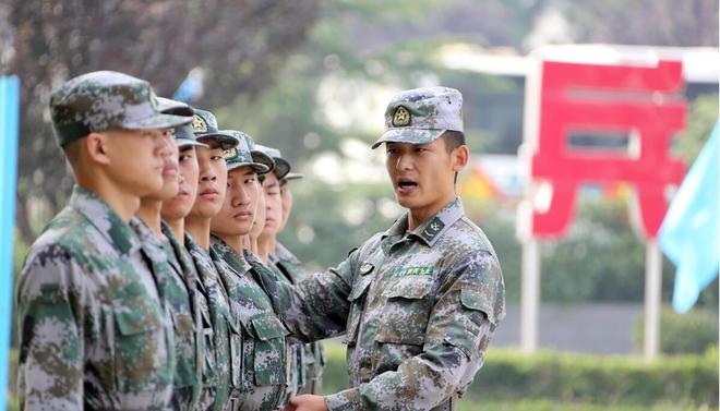 大学生参军选择哪个兵种好，全面解析不同兵种的优势与考量因素，大学生参军如何选择兵种？全面解析不同兵种优势及考量因素