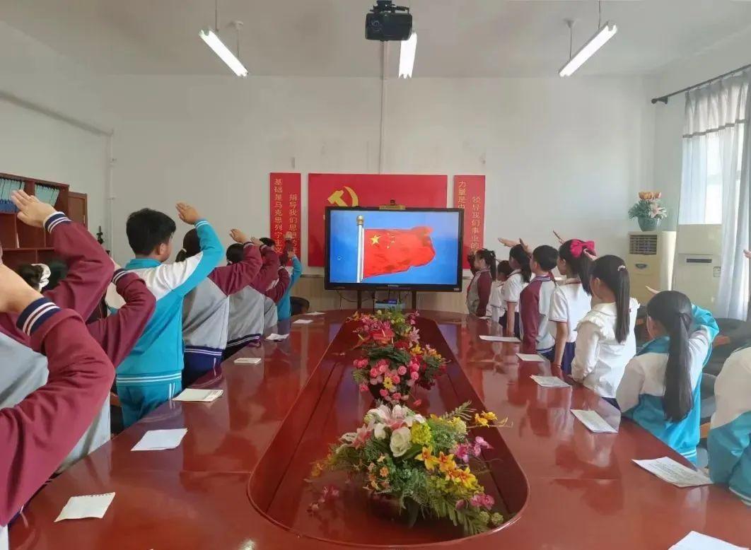 青岛国庆节，繁华盛景与浓厚文化交织的节日庆典，青岛国庆节庆典，繁华盛景与文化韵味交织的节日盛宴