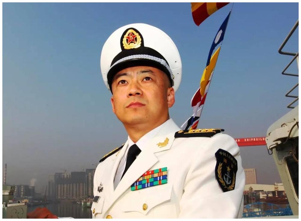 要当航母的舰长有多难，航母舰长之路，挑战与难度解析