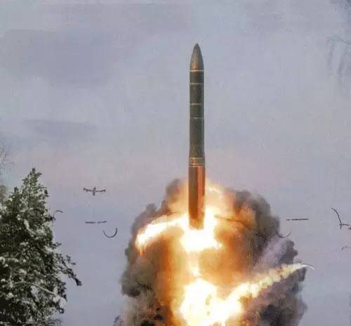 白杨M导弹系统，深度解析与探讨，白杨M导弹系统深度解析与性能探讨