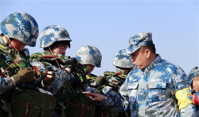 揭秘空降兵第十五军，几个旅的构成与特点，揭秘空降兵第十五军各旅构成与特点