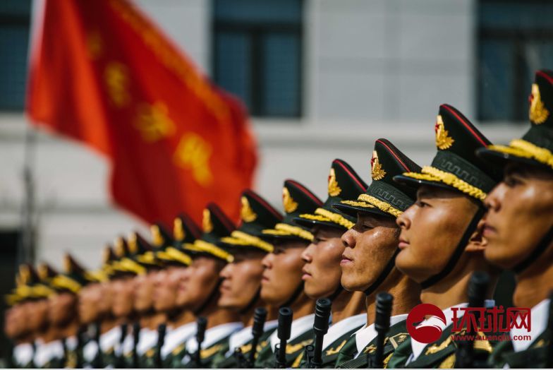 阅兵军旗手，荣耀与责任的象征，阅兵军旗手，荣耀与责任的独特象征
