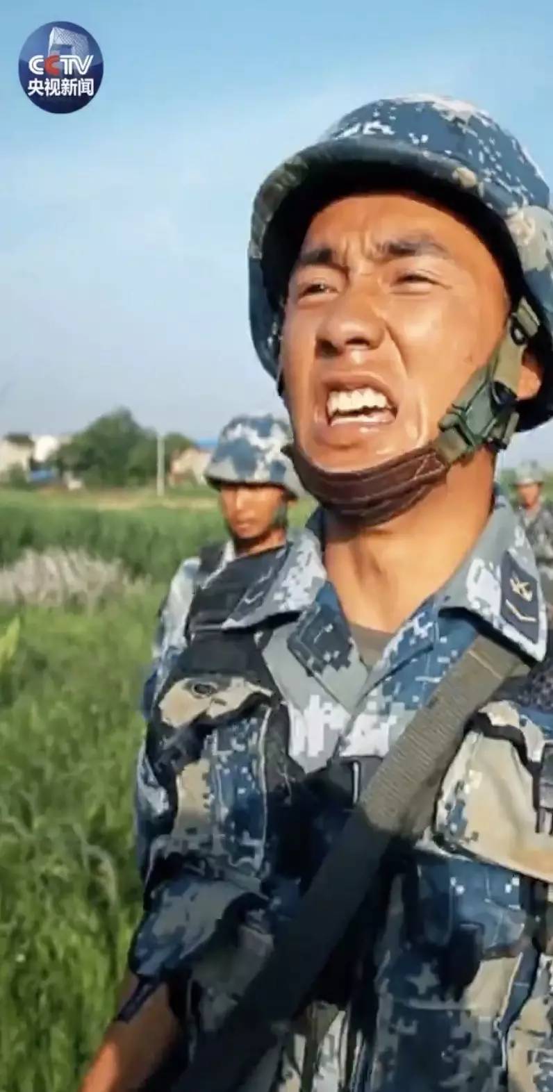关于空降兵军有多少人，揭秘现代化空降兵力量，揭秘现代化空降兵力量，人数与战斗力解析