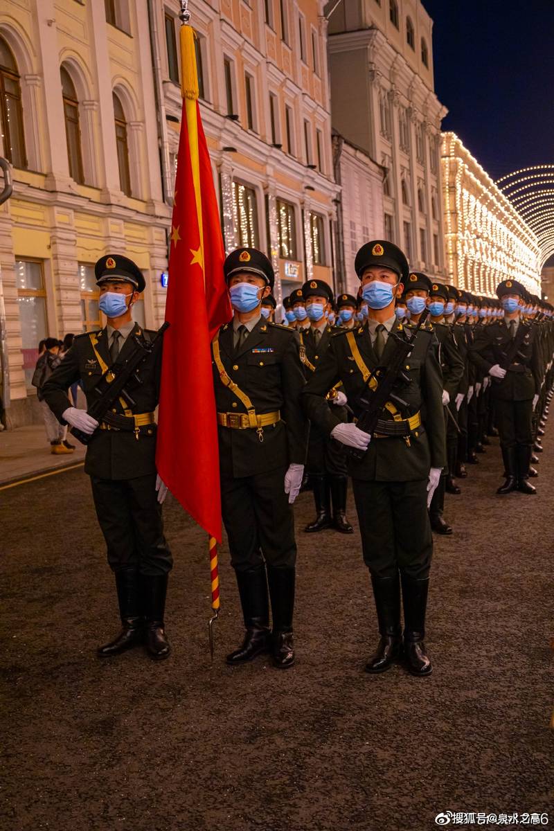 莫斯科郊外晚上中国阅兵，历史、文化与战略交汇的独特景象，莫斯科郊外夜晚中国阅兵，历史、文化与战略交汇的独特画卷