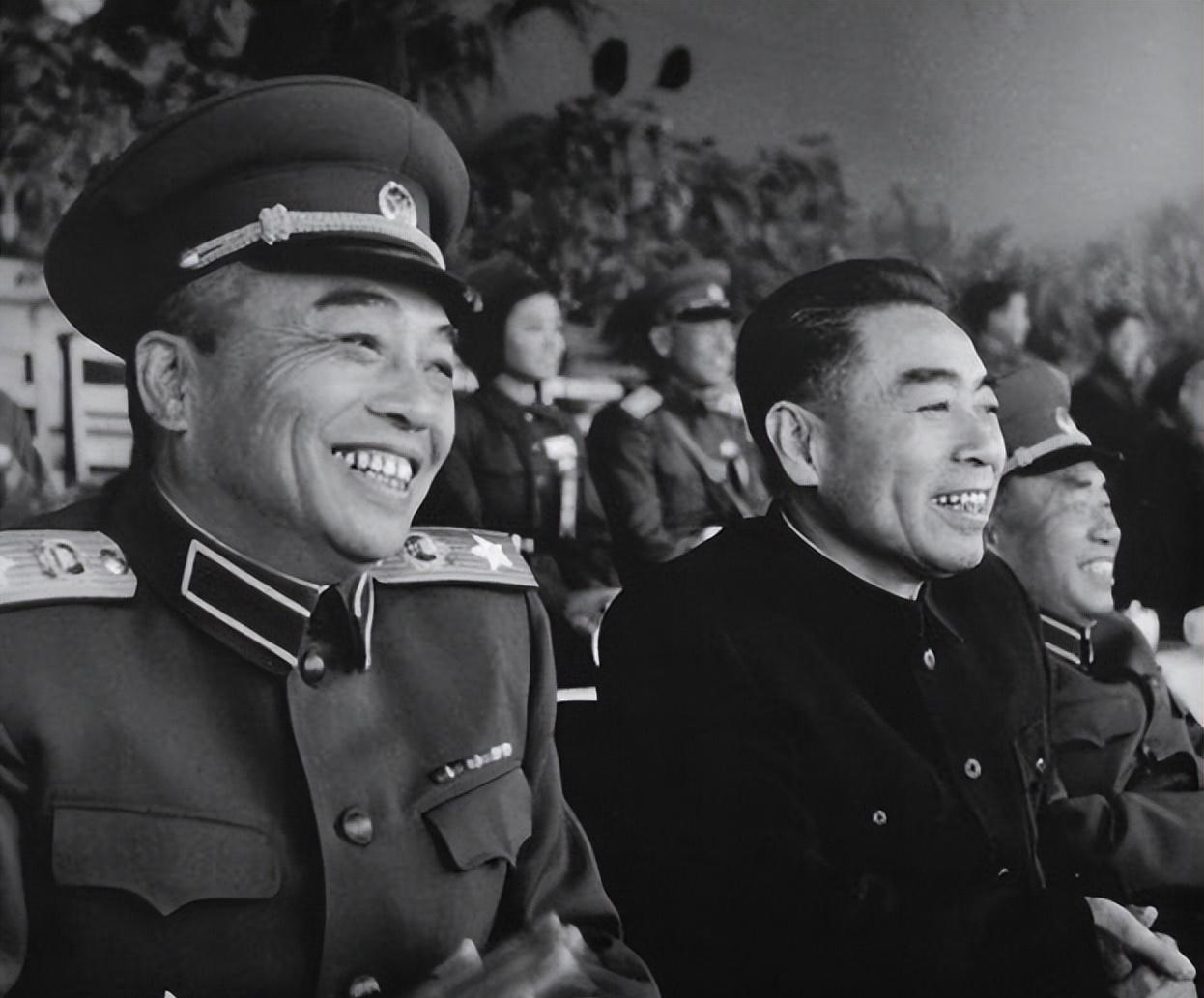 中华人民共和国第1任国防部长，揭秘历史背后的传奇人物，揭秘中华人民共和国第一任国防部长，传奇人物的背后历史