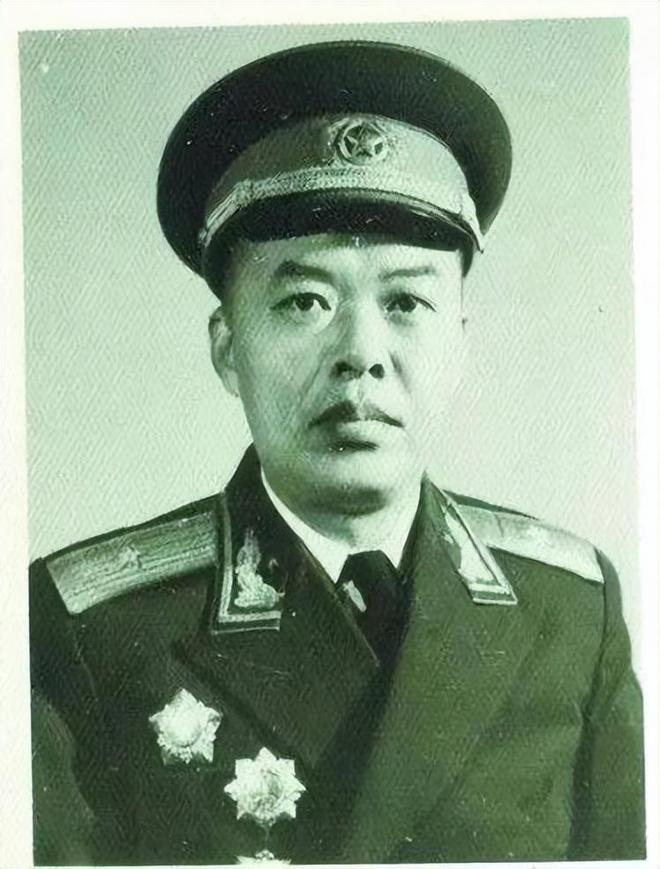 揭秘中国军队中的传奇人物，第27军军长，揭秘传奇人物，第27军军长在中国军队中的风采