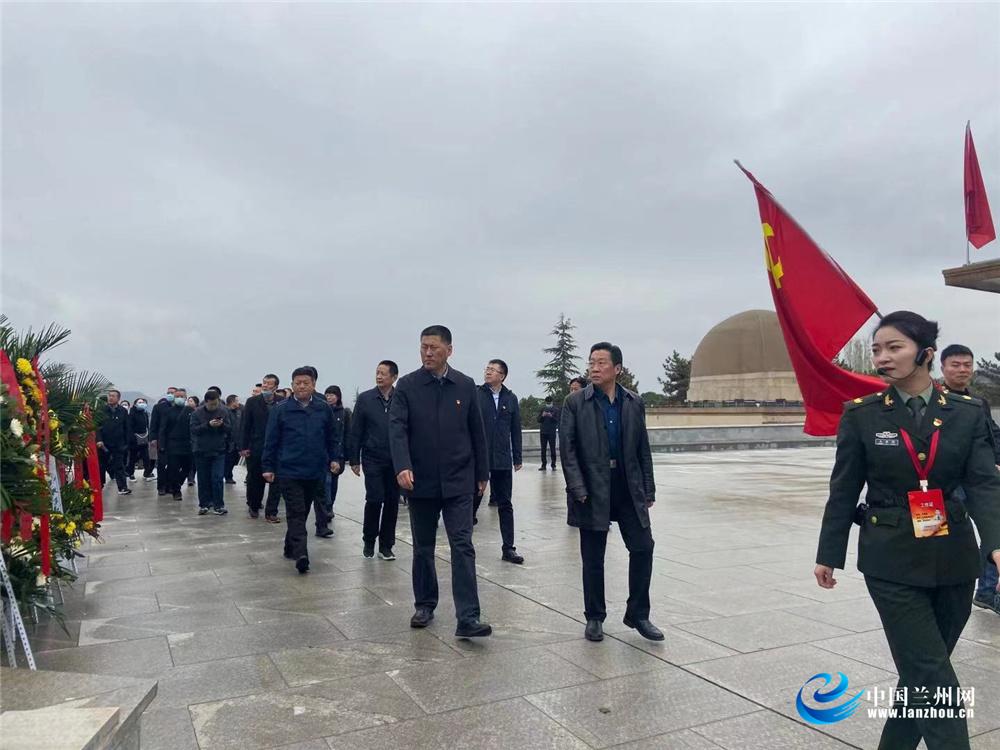 祁发宝英雄事迹